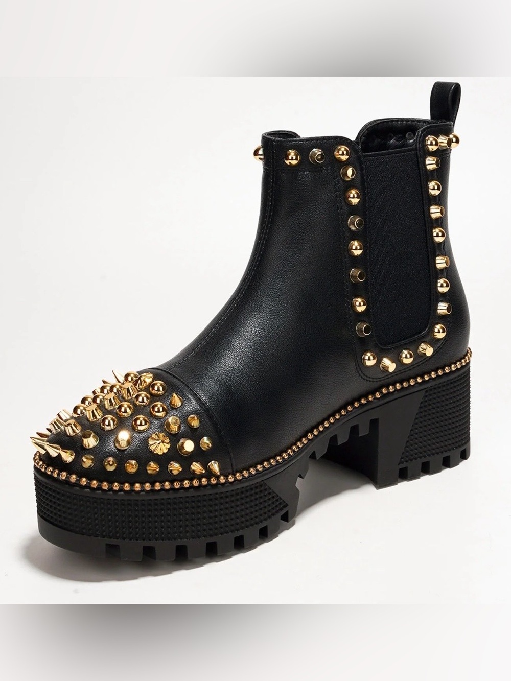 NWOT Cape Robin Pull-on Ankle Booties with Spikes- Black Gold Goth Punk Size 6